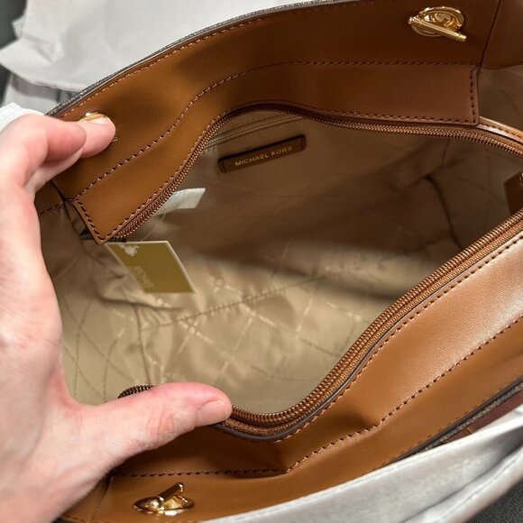 💼 MICHAEL KORS JET SET LARGE SIGNATURE LOGO SHOULDER BAG - BRAND NWT 💼 - Picture 6 of 12